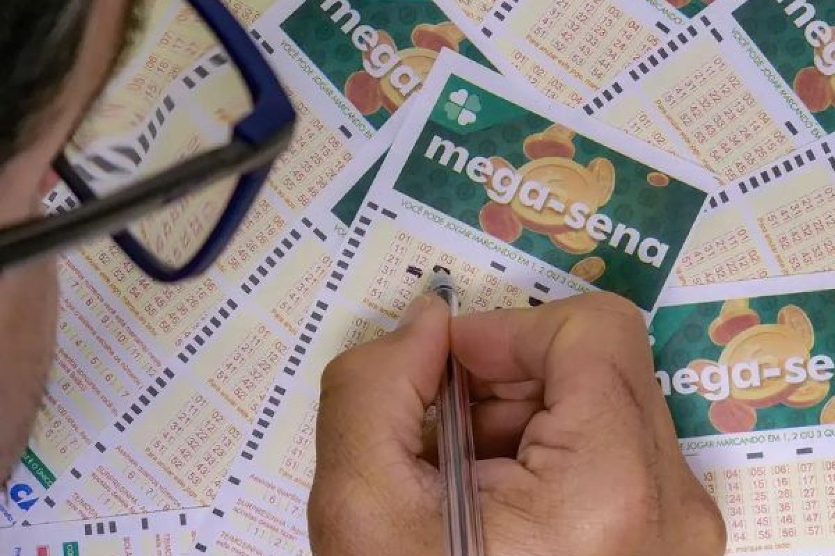 Prêmio da Mega-Sena acumula para R$ 42 milhões