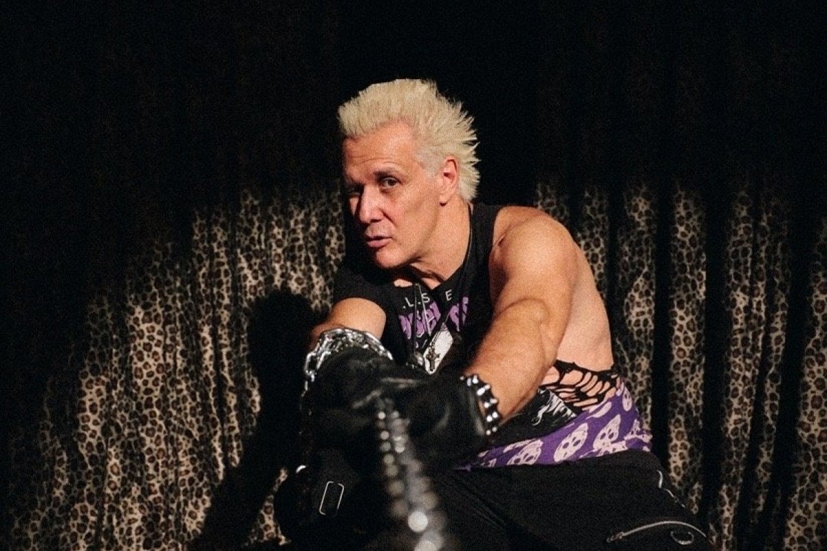 Supla mostra vitalidade no 20º álbum, Nada Foi Em Vão