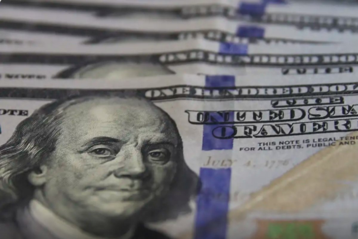 Ativos de brasileiros no exterior ultrapassam US$ 650 bilhões, afirma Banco Central