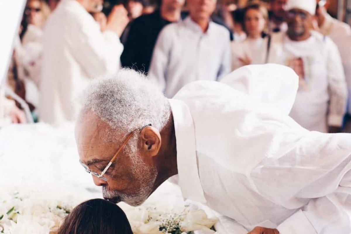Fãs e familiares se despedem de Preta Gil em cerimônia no Theatro Municipal do Rio