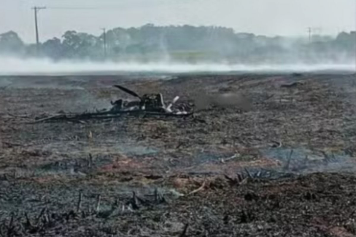 Duas pessoas morrem após aeronave ultraleve cair em SP; carbonizados, corpos ainda não foram identificados