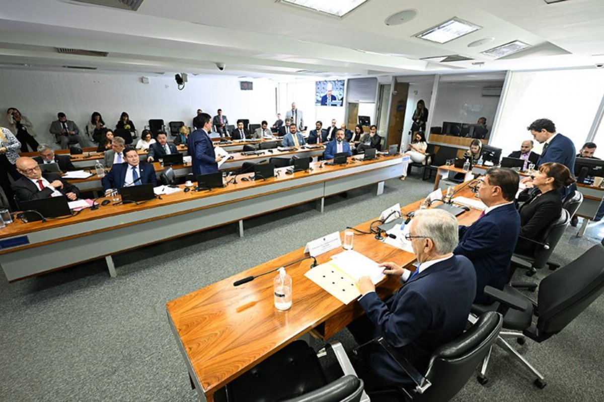 Senado deve analisar 39 indicações de autoridades após retornar do recesso