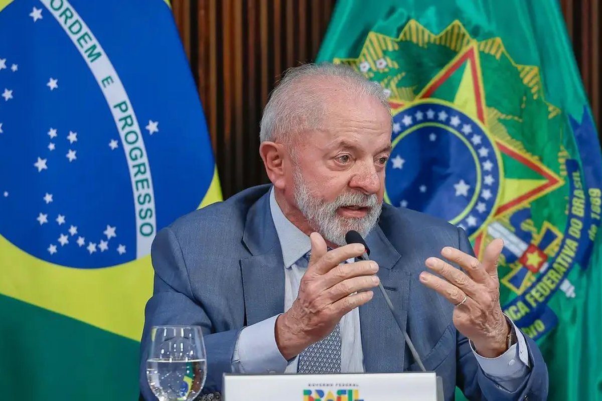 Lula anuncia levantamento sobre riquezas minerais do Brasil e defende controle estatal