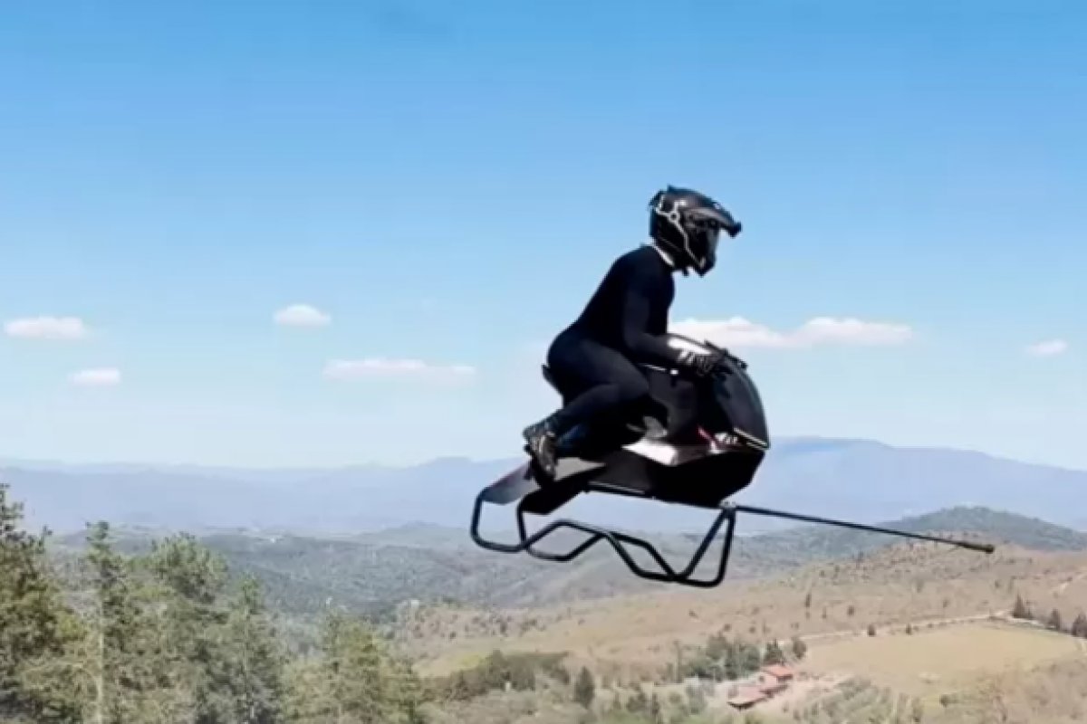 Vídeo: Saiba mais sobre a moto voadora inspirada em "Star Wars"