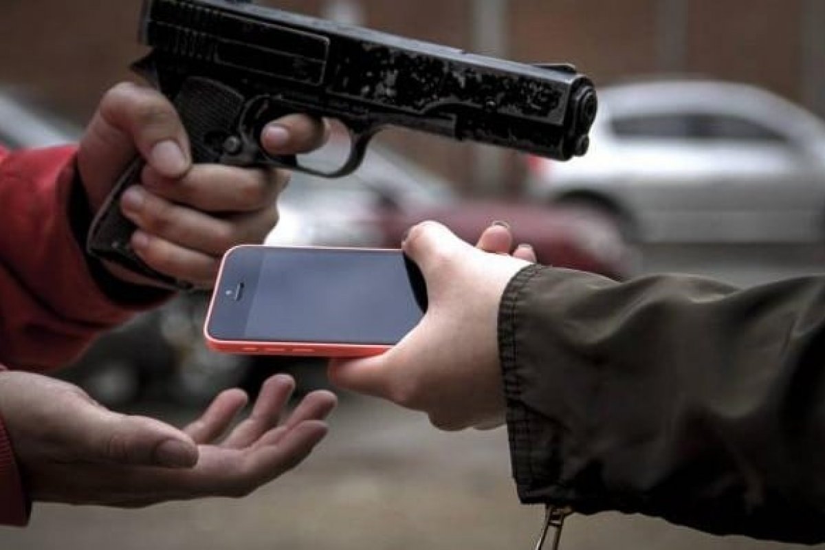 Bahia é o segundo estado do país com mais casos de furto ou roubo de celulares em 2024