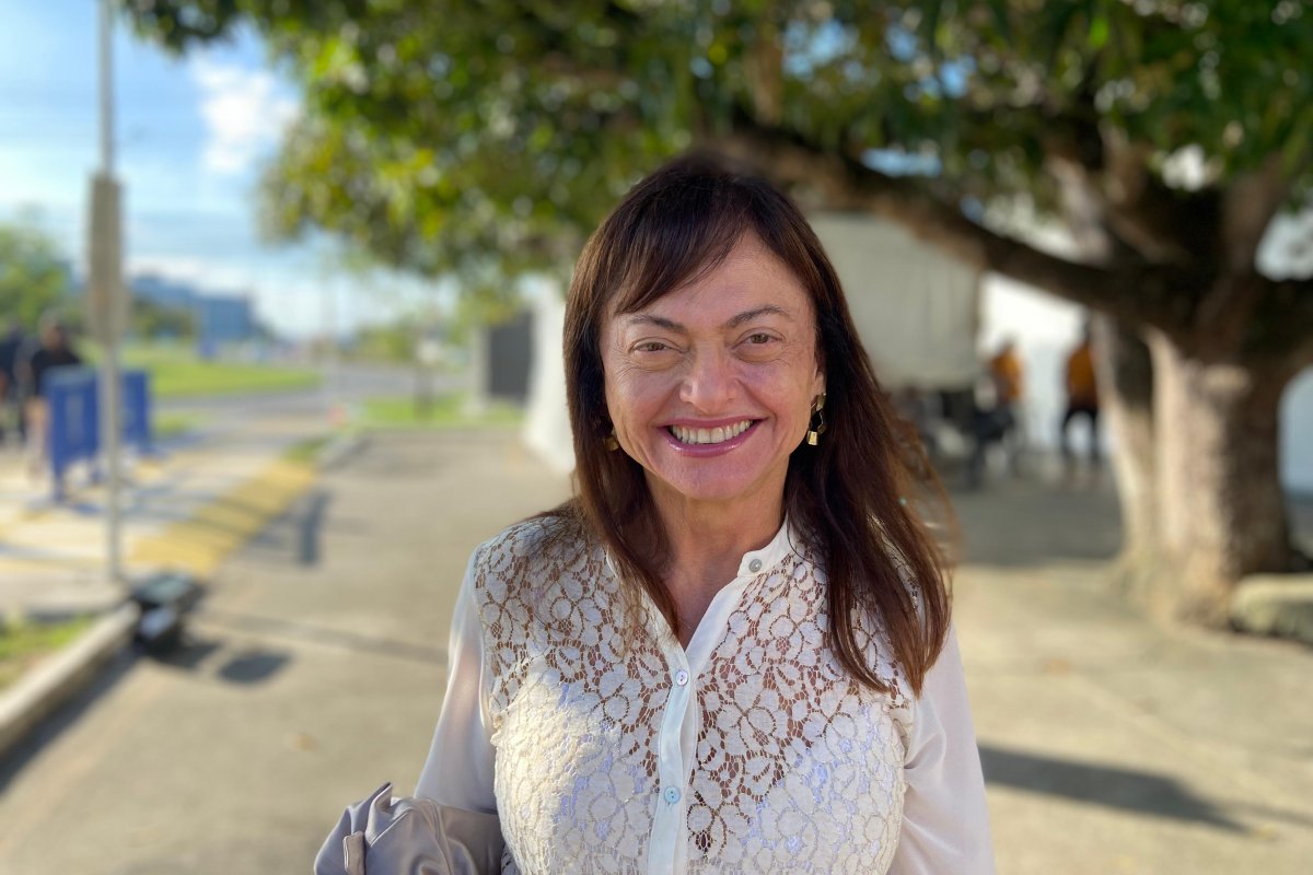 Vídeo: "Conspirar é crime contra o país e é isso que o deputado foragido Eduardo Bolsonaro tem feito", afirma Alice Portugal