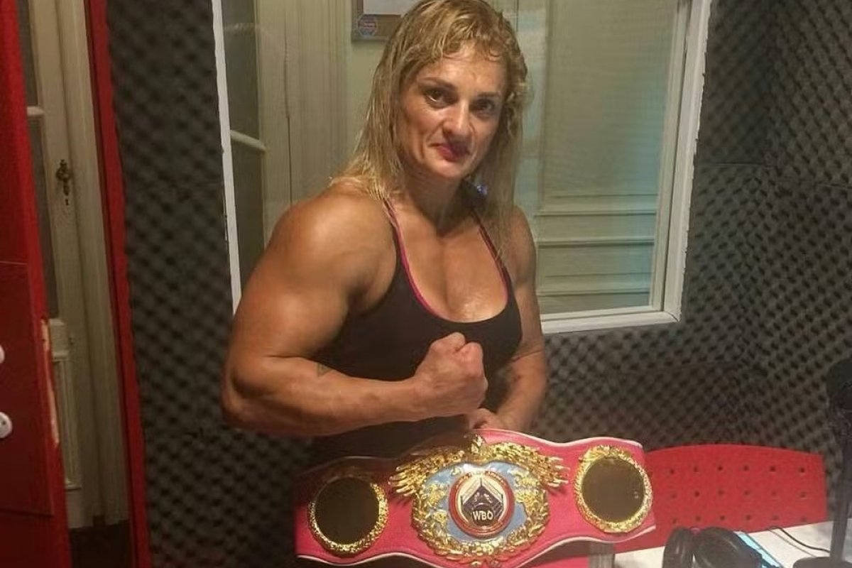 Morre hexacampeã mundial de boxe conhecida como 'verdadeira Rocky Balboa'
