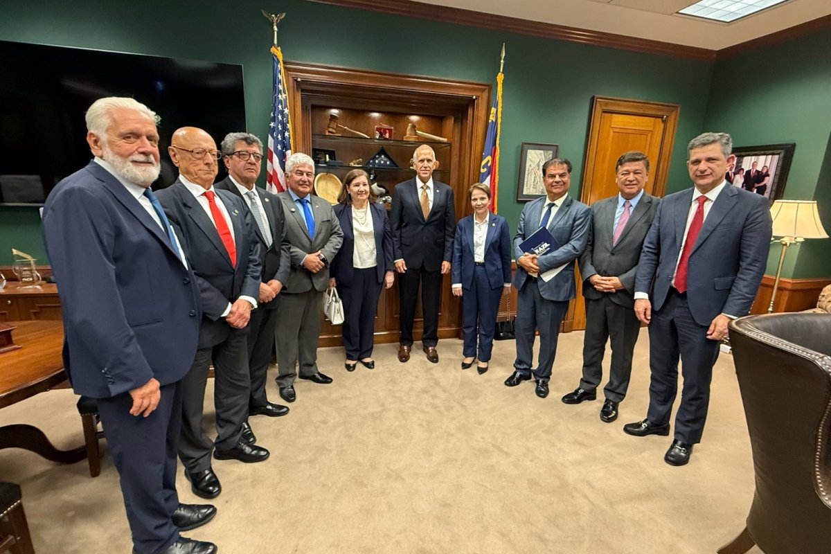 “Vim plantar, não colher”, diz Wagner sobre missão para frear tarifaço nos EUA