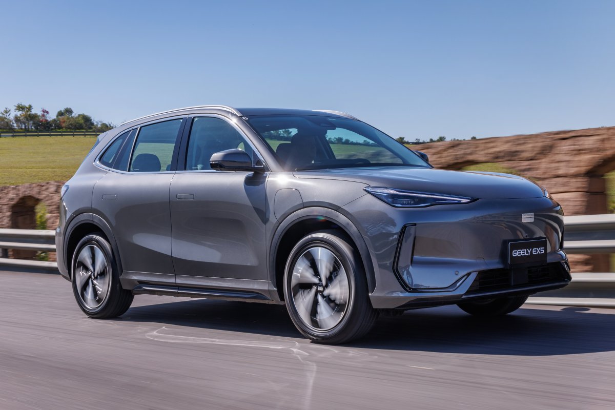 Geely EX5 estreia no país: Farol da Bahia já testou a novidade 