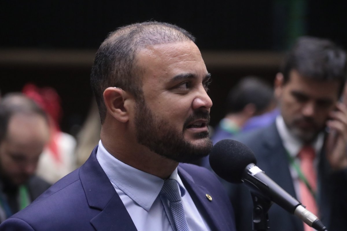 'Vive na Jerolândia', diz Capitão Alden após Jerônimo afirmar que sistema prisional baiano é eficiente