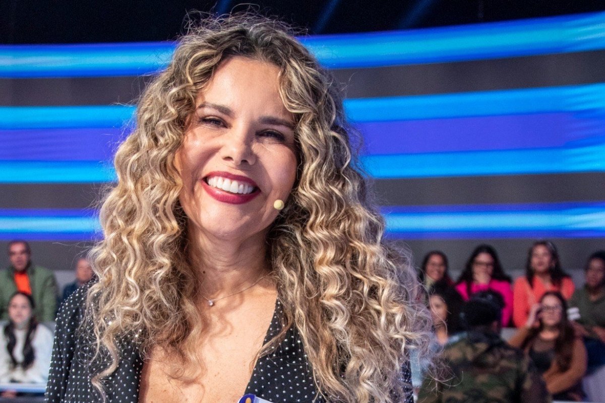 Márcia Freire participa do ‘Acerte ou Caia!’, programa comandado por Tom Cavalcante!