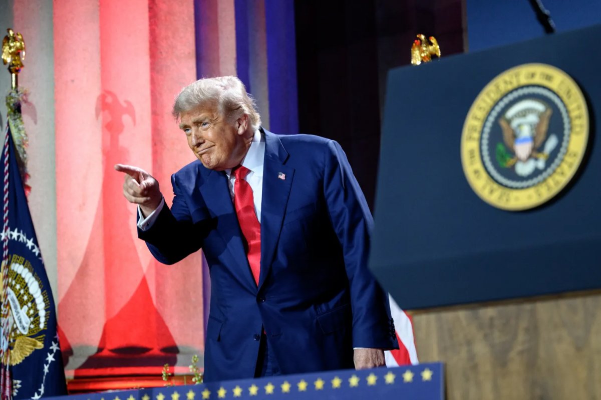 Trump amplia tarifas recíprocas e novas taxas variam de 10% a 41% sobre diversos países