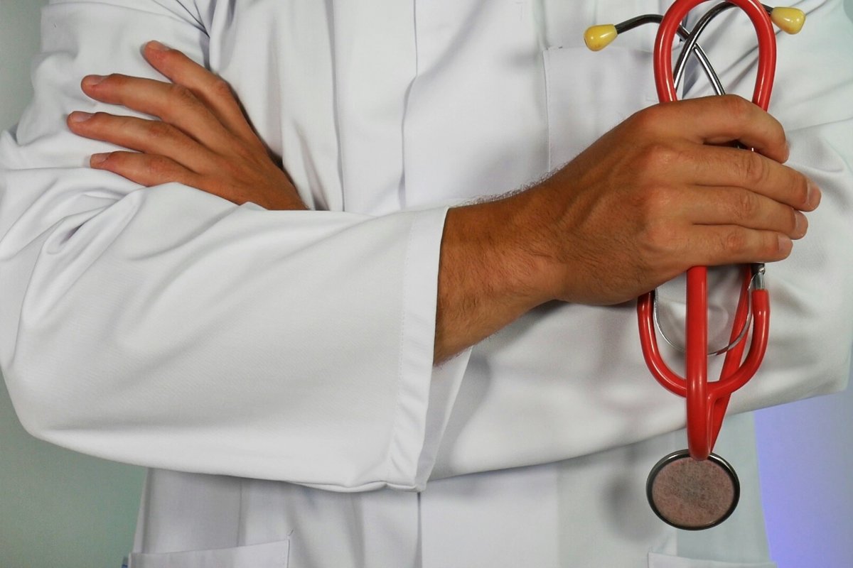 Médicos da rede estadual encerram greve após determinação da Justiça
