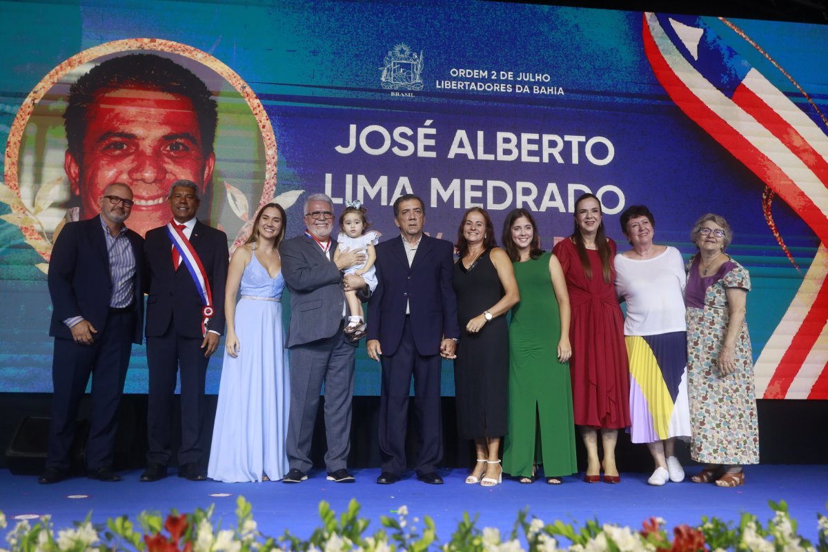 José Medrado é condecorado com a mais alta honraria do Estado da Bahia!