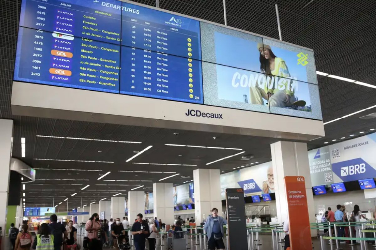 Portos e aeroportos terão de expor materiais informativos sobre mpox