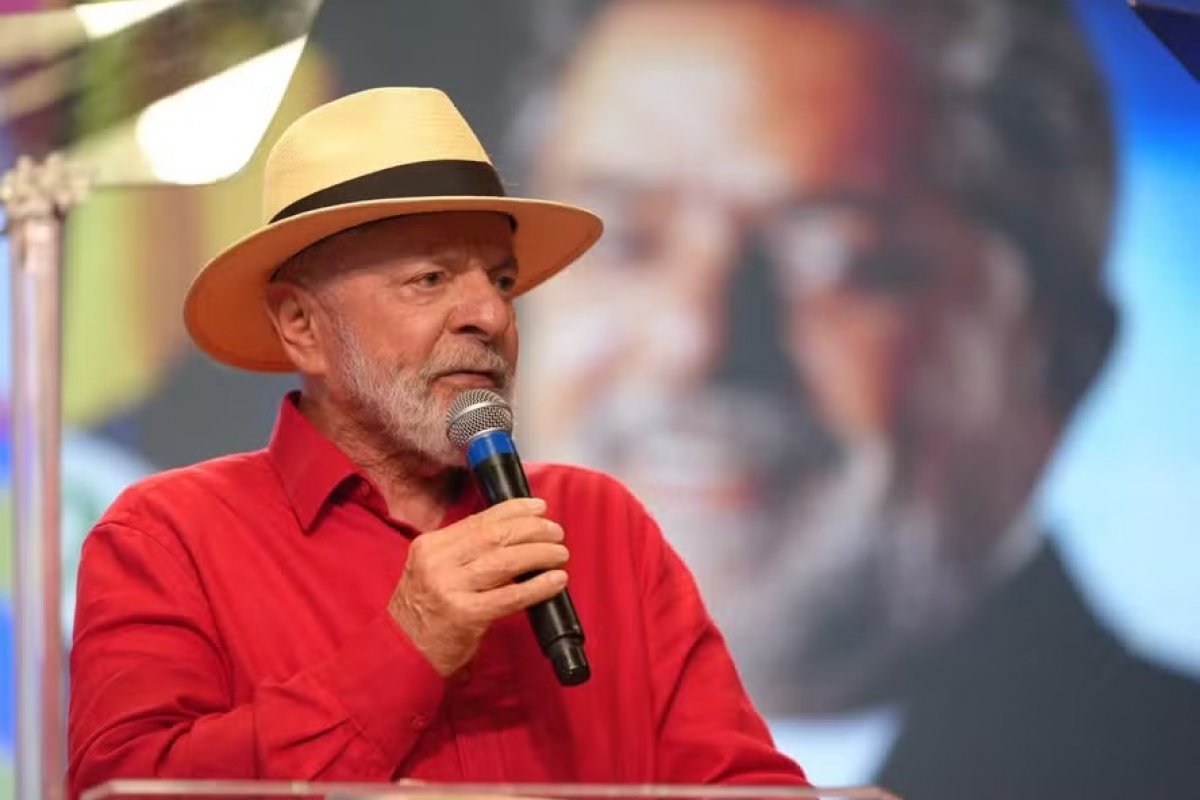 Lula diz que negociações com Trump sobre tarifaço exigem cautela: "Tenho um limite de briga com o governo americano"