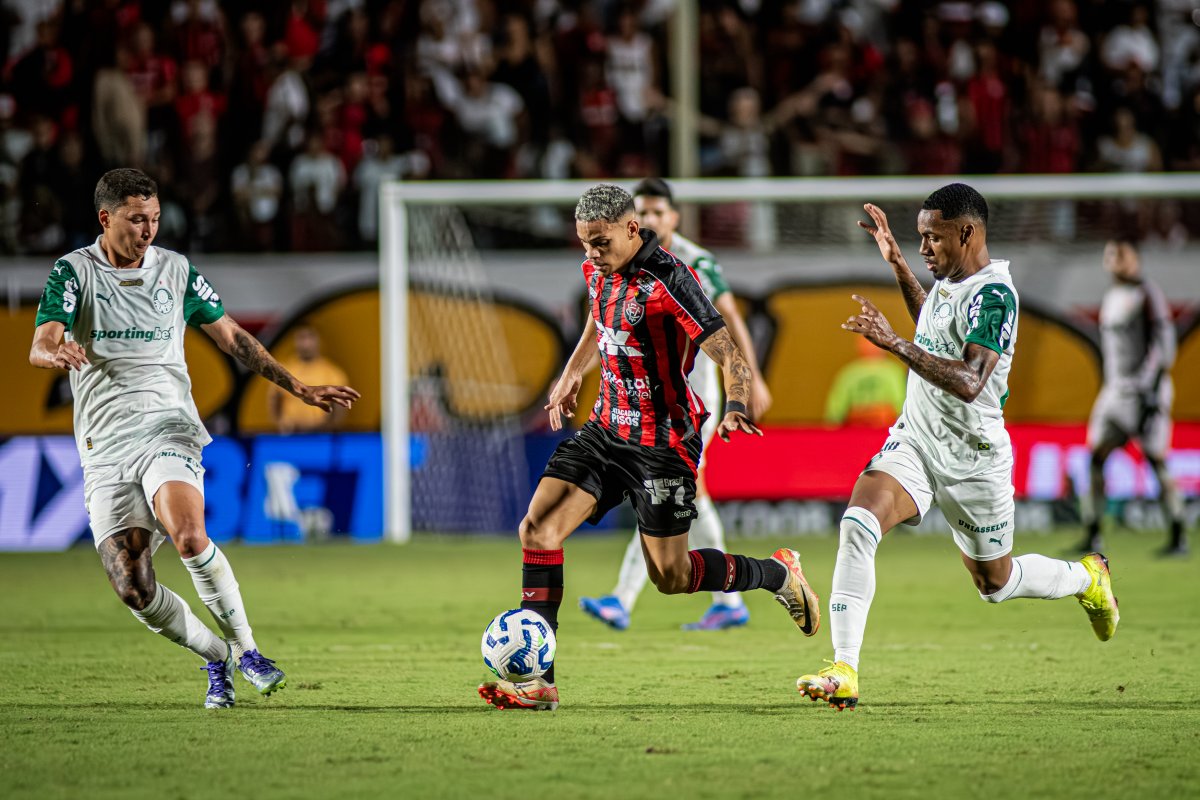 Vídeo: Vitória cede empate para o Palmeiras no fim e segue perto da zona; confira os gols do Leão