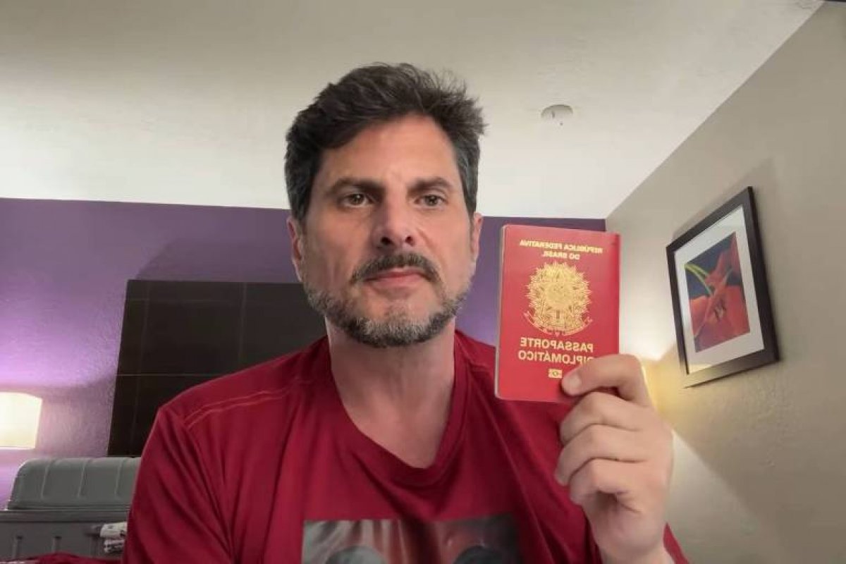 Moraes manda Marcos do Val usar tornozeleira eletrônica
