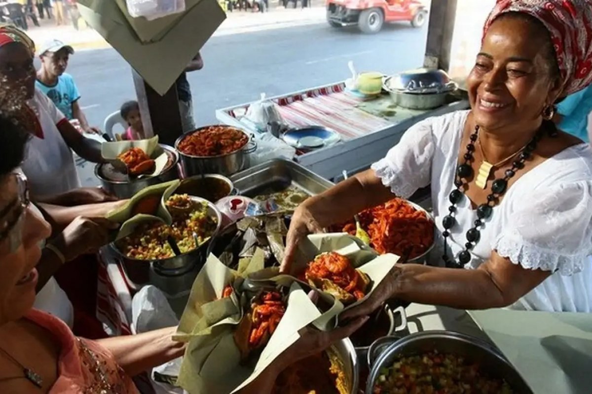 Festival vai distribuir 10 mil acarajés gratuitamente no Centro Histórico de Salvador