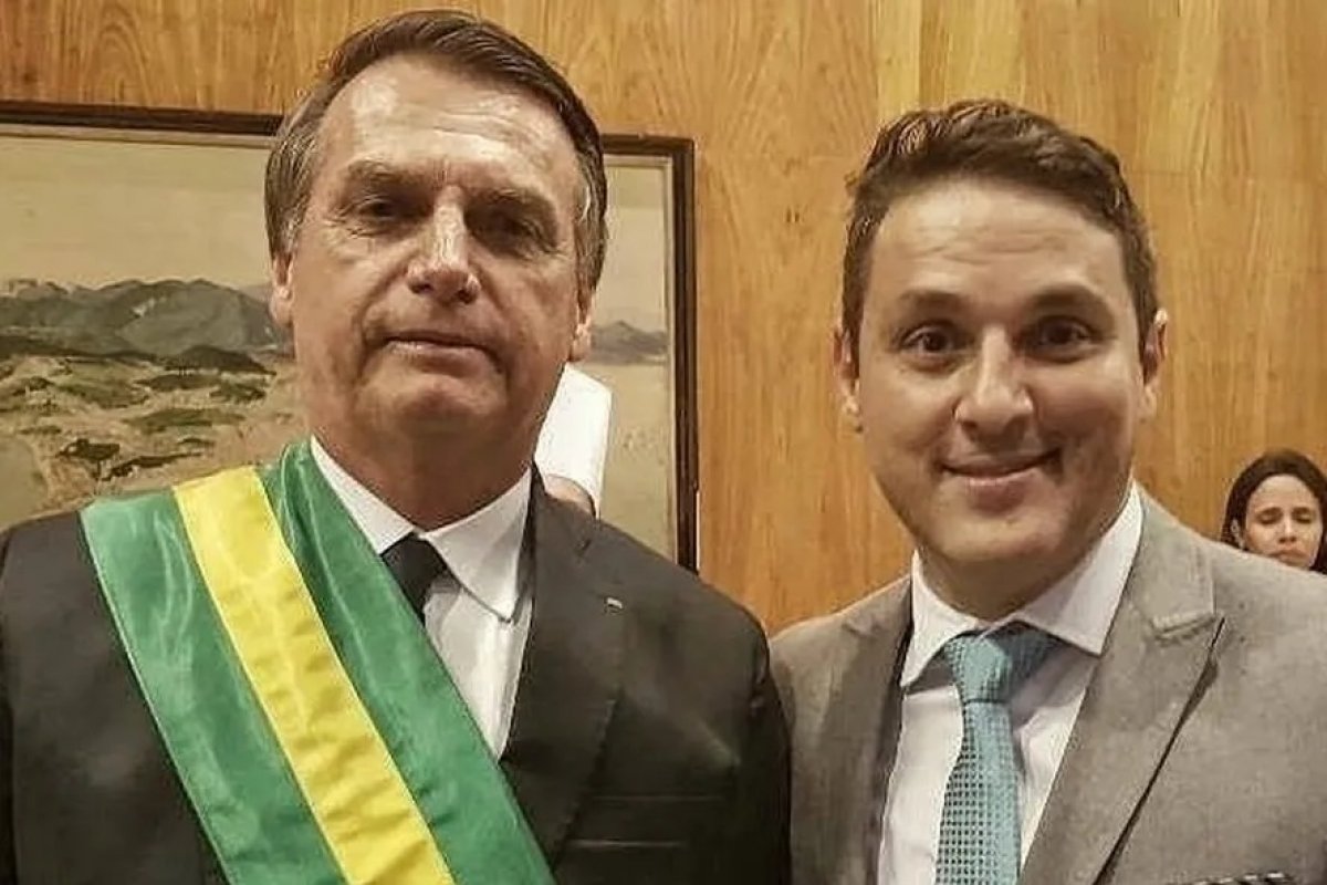 Líder da oposição na Câmara encaminha pedido à Moraes para poder visitar Bolsonaro