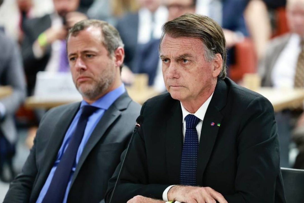 Defesa de Bolsonaro vai ao Senado em meio à ofensiva da oposição contra prisão decretada por Moraes
