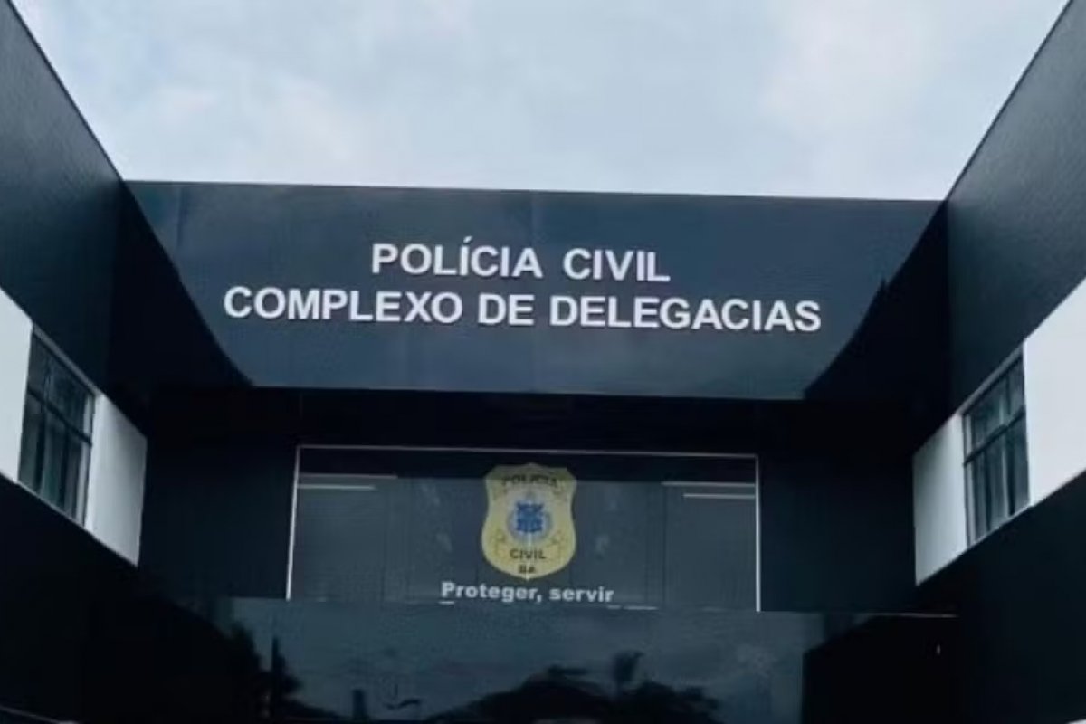 Jovem é presa suspeita de envolvimento na morte de adolescente a pedradas na Bahia