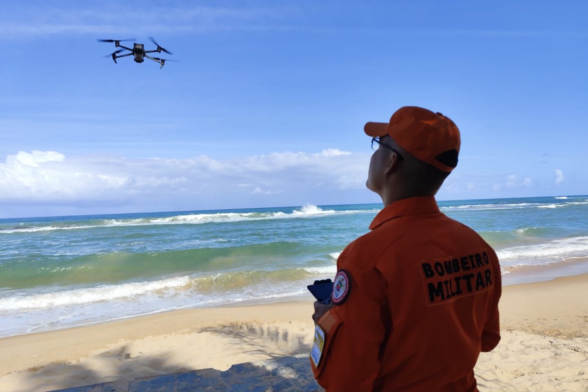 Buscas por homem desaparecido na Praia de Jauá chega ao segundo dia