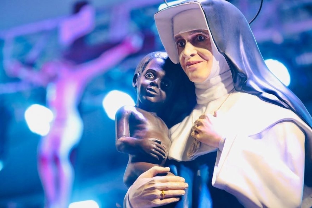 Festa de Santa Dulce terá shows de Fafá de Belém, Daniel Boaventura e Adelmário Coelho