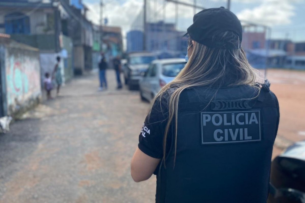 Homem é preso por tentativa de feminicídio contra ex-companheira no Comércio