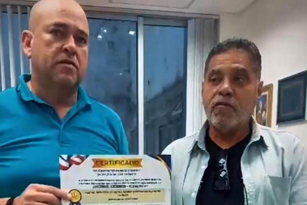 PMBA nega ter condecorado o deputado estadual 'Binho Galinha' com título de 'Amigo da Polícia Militar da Bahia' 