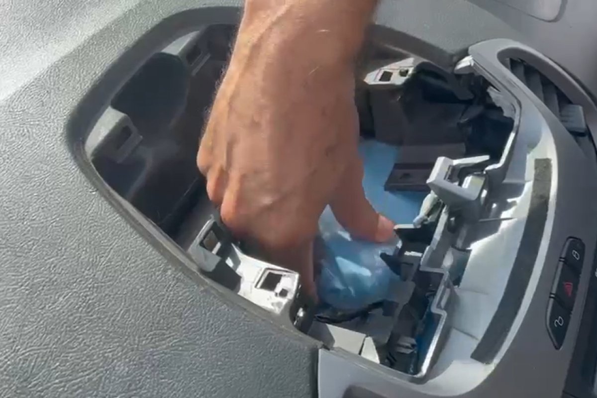 Homem é preso com mais de dois quilos de cocaína em Salvador