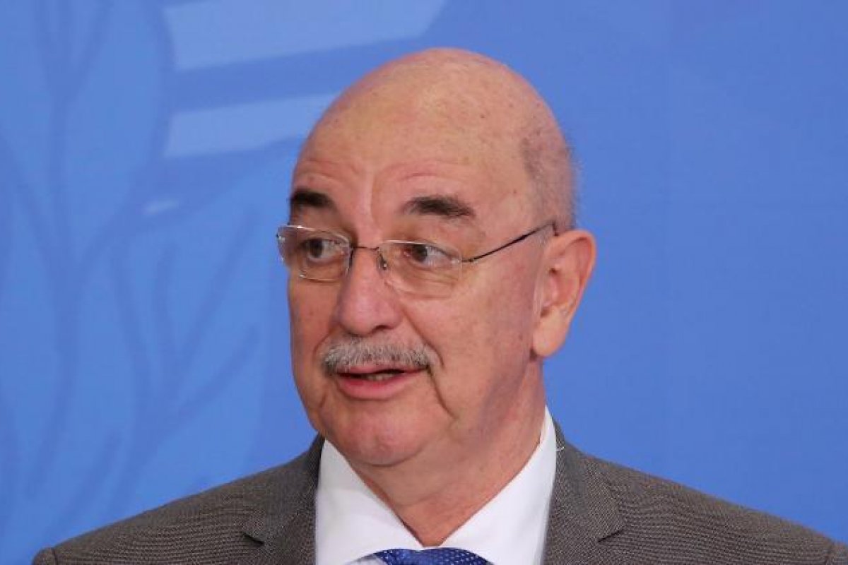 Bolsonaro escolhe Osmar Terra como novo líder do governo