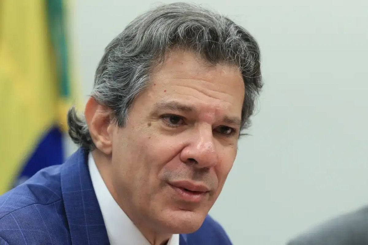 Haddad rebate Tarcísio e chama de “ingênua” cobrança por ligação entre Lula e Trump