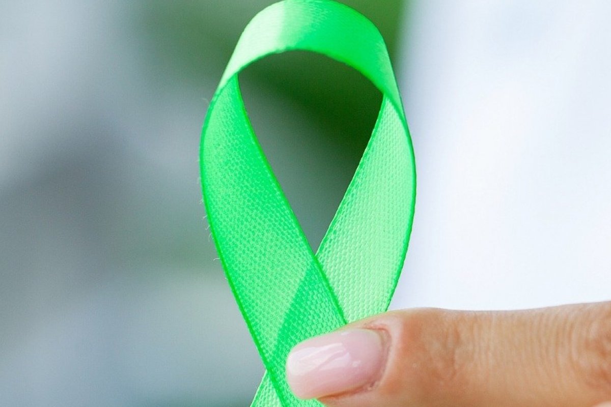 Agosto Verde Claro: campanha de combate ao linfoma acende alerta para nódulos no pescoço, axilas e virilha! 
