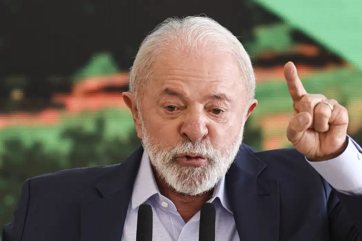 'Mau exemplo para a humanidade', diz Lula sobre suspensões de vistos dos EUA