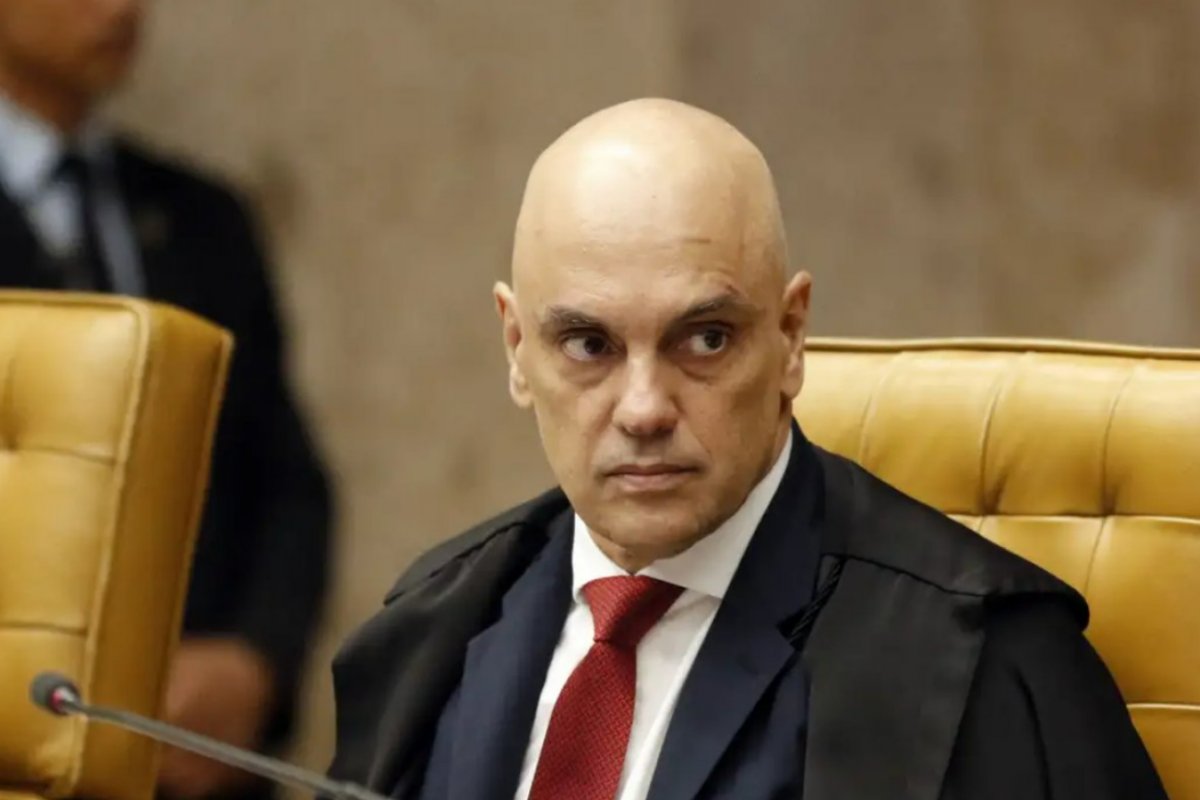 Moraes defende responsabilidade de redes sociais por conteúdos publicados