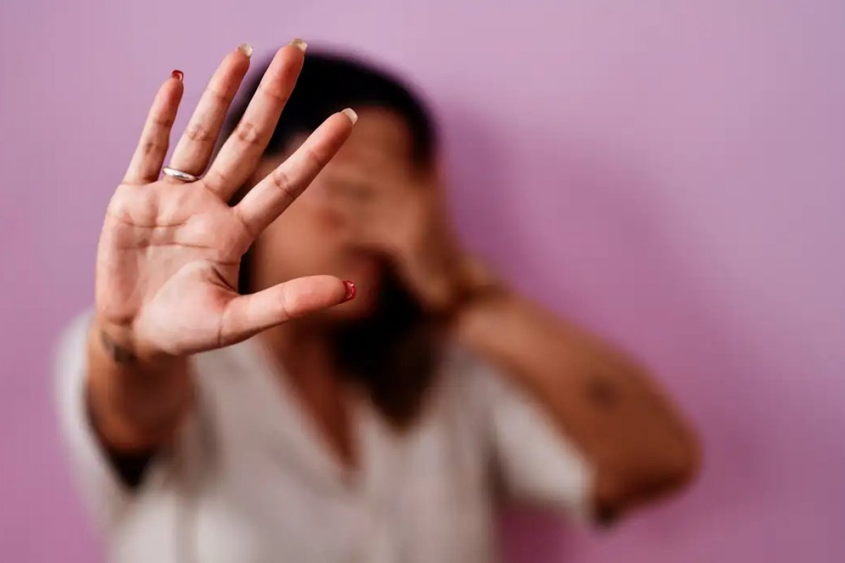 Atendimentos a mulheres vítimas de violência crescem mais de 50% na Bahia em 2025, diz Defensoria