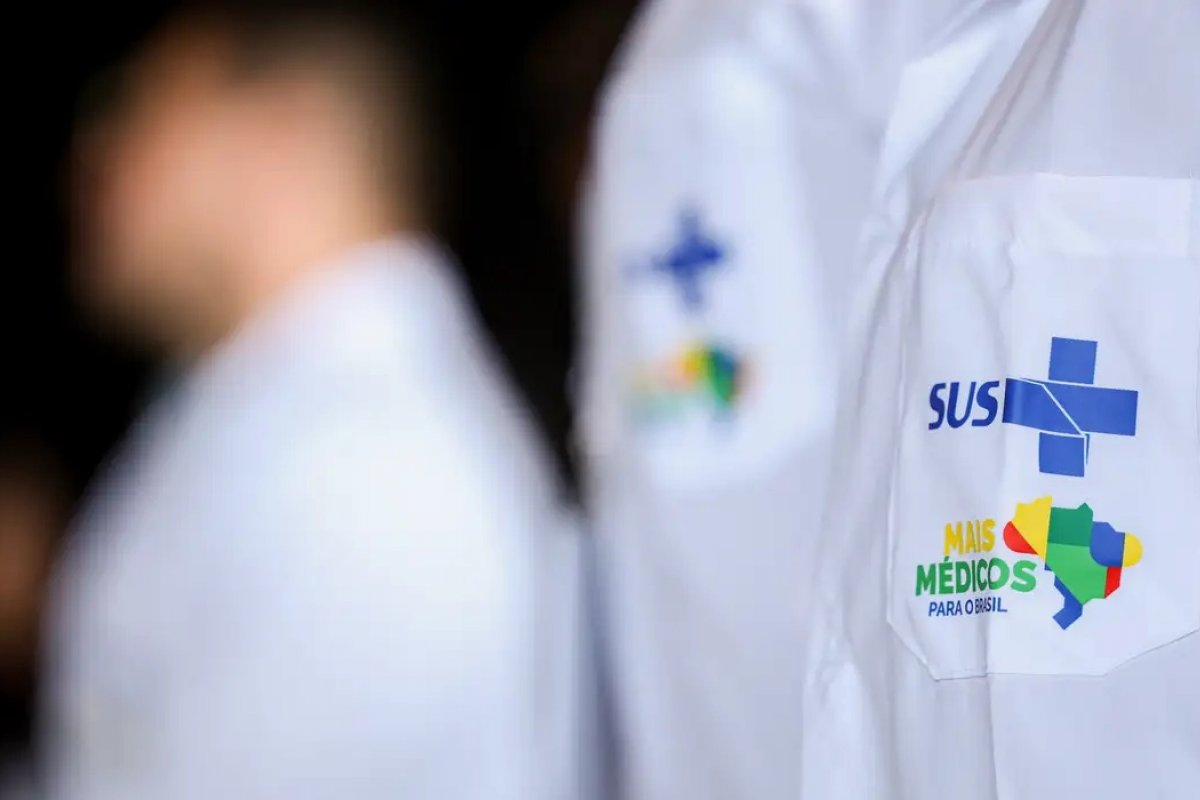 Presença de cubanos no Mais Médicos registra queda nos últimos anos 