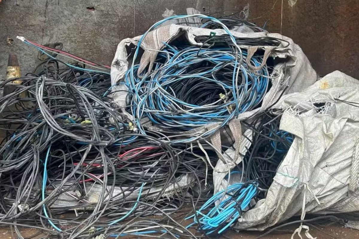 Mais de uma tonelada de cabos de alumínio é apreendida em Salvador