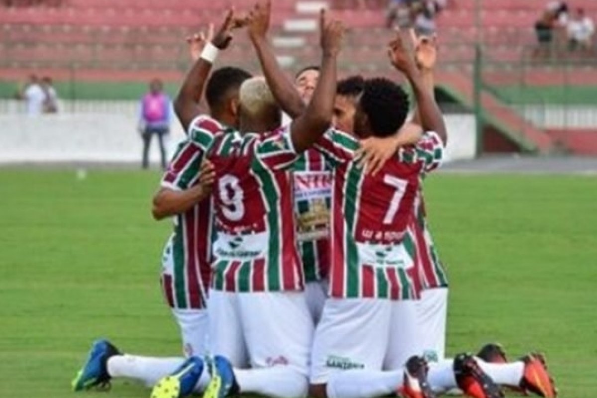 Com gol nos acréscimos, Flu de Feira avança na Série D