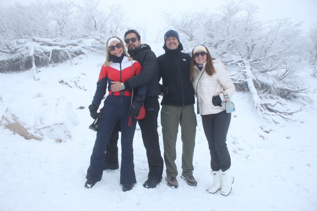 Médica Talita Lelis curte Bariloche com o esposo, o ortopedista Valter Neto!