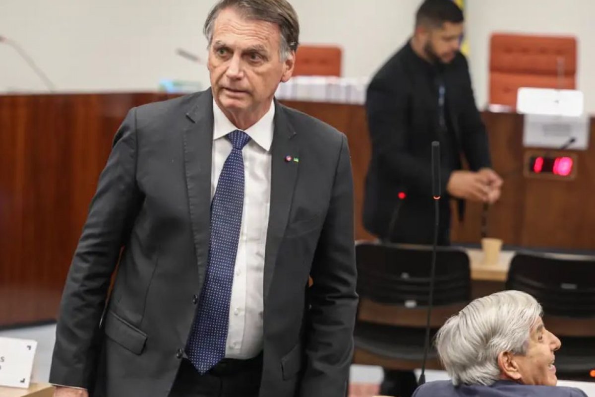 Zanin marca para 2 de setembro julgamento de Bolsonaro no STF por trama golpista