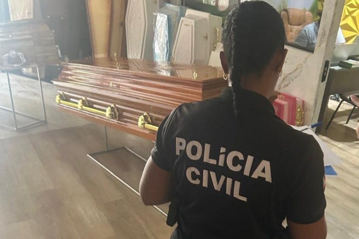 Polícia Civil realiza operação para fiscalização de funerárias em Salvador
