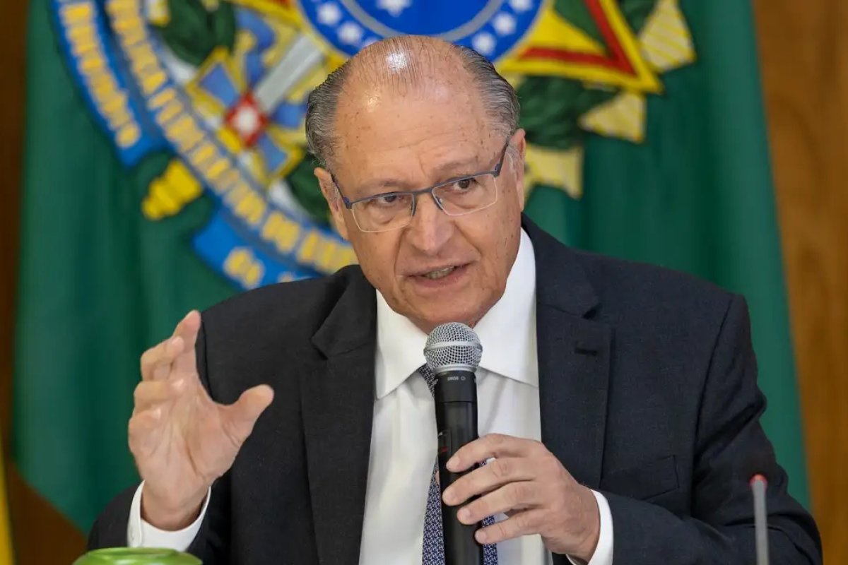 Alckmin afirma que apoio a setores afetados por tarifaço pouco impactarão nas contas públicas