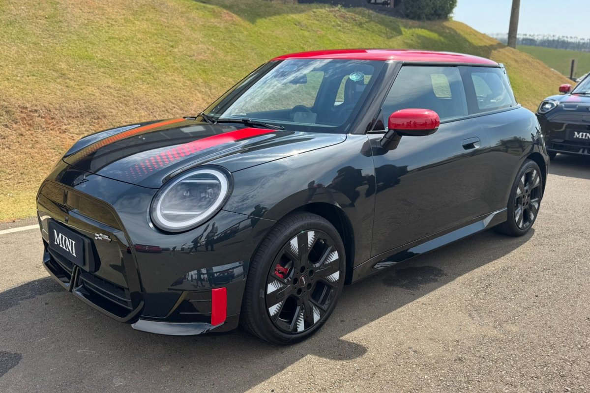 Mini lança Cooper e Aceman esportivos “John Cooper Works” elétricos 
