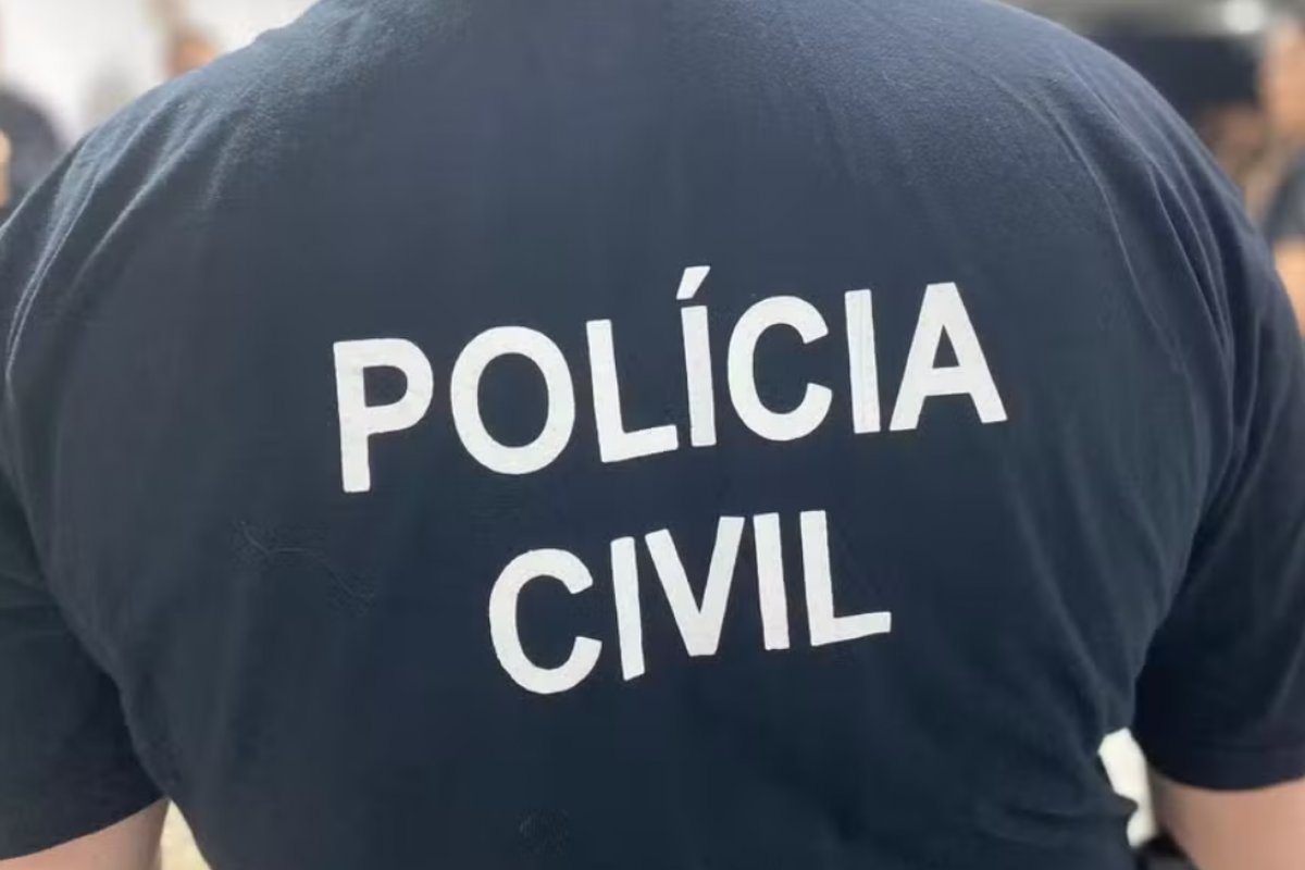 Homem é preso após engravidar a filha adolescente duas vezes na Bahia 