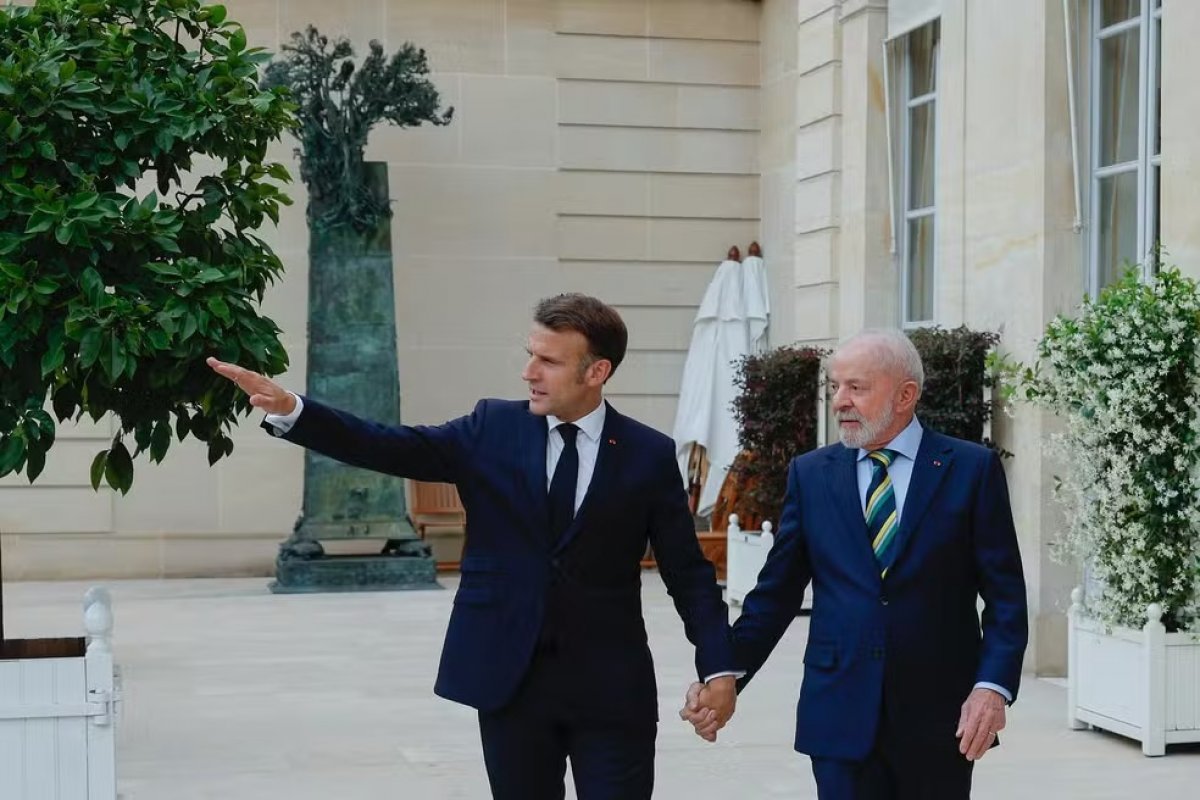 Em ligação para Macron, Lula defende avanço no acordo Mercosul-União Europeia