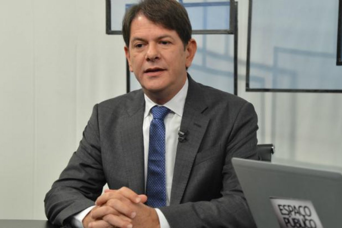 Cid Gomes tem melhora clínica após ser baleado