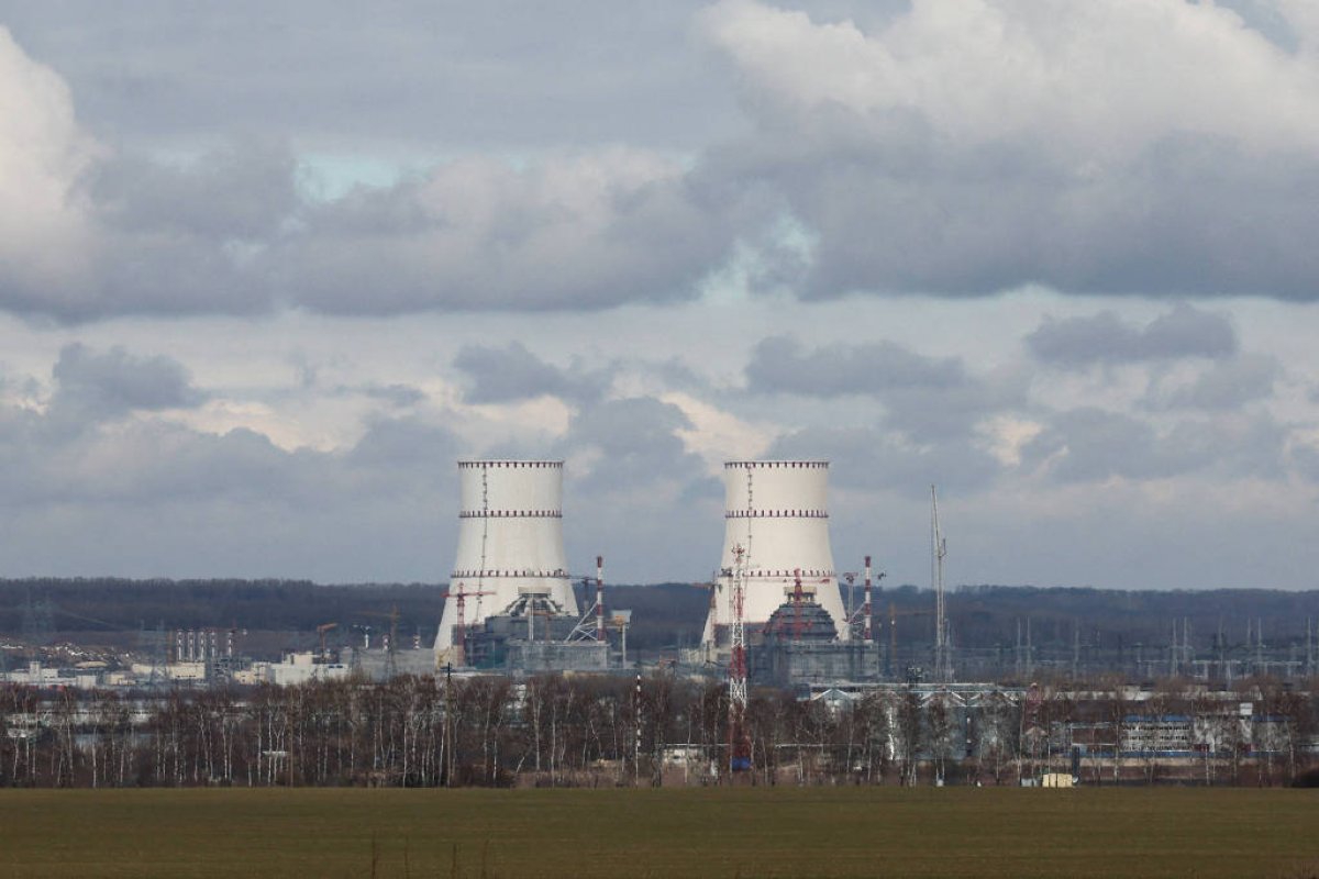 Ucrânia ataca Rússia com drones e provoca incêndio em usina nuclear