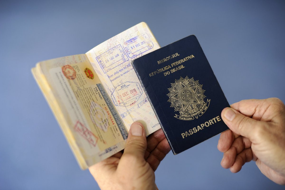 Emissão de vistos para estudantes nos EUA foi retomada; confira a nova exigência